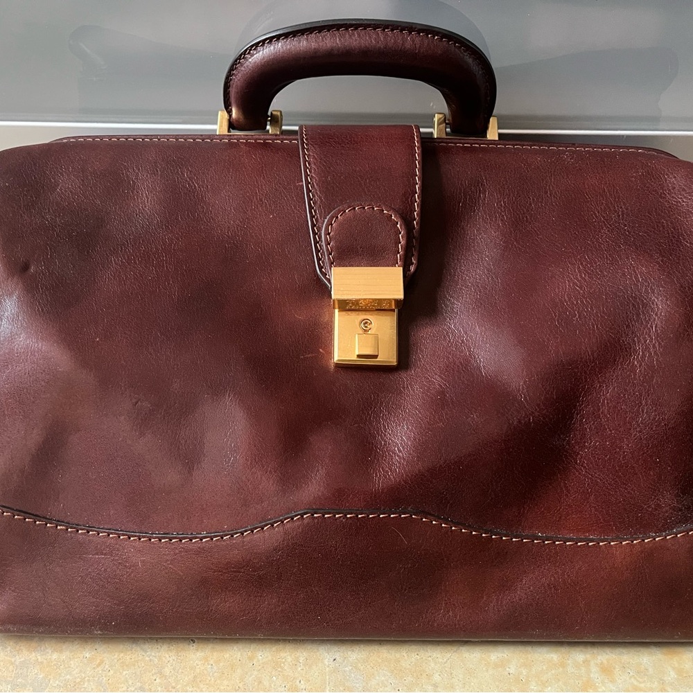 Time Resistance Genuine Italian Leather Doctor Bag